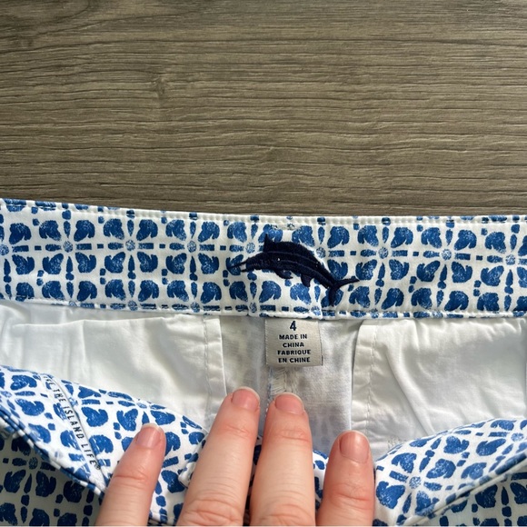 Tommy Bahama Womens Blue White Geometric Pattern Bermuda Shorts Size 4 - Picture 3 of 8